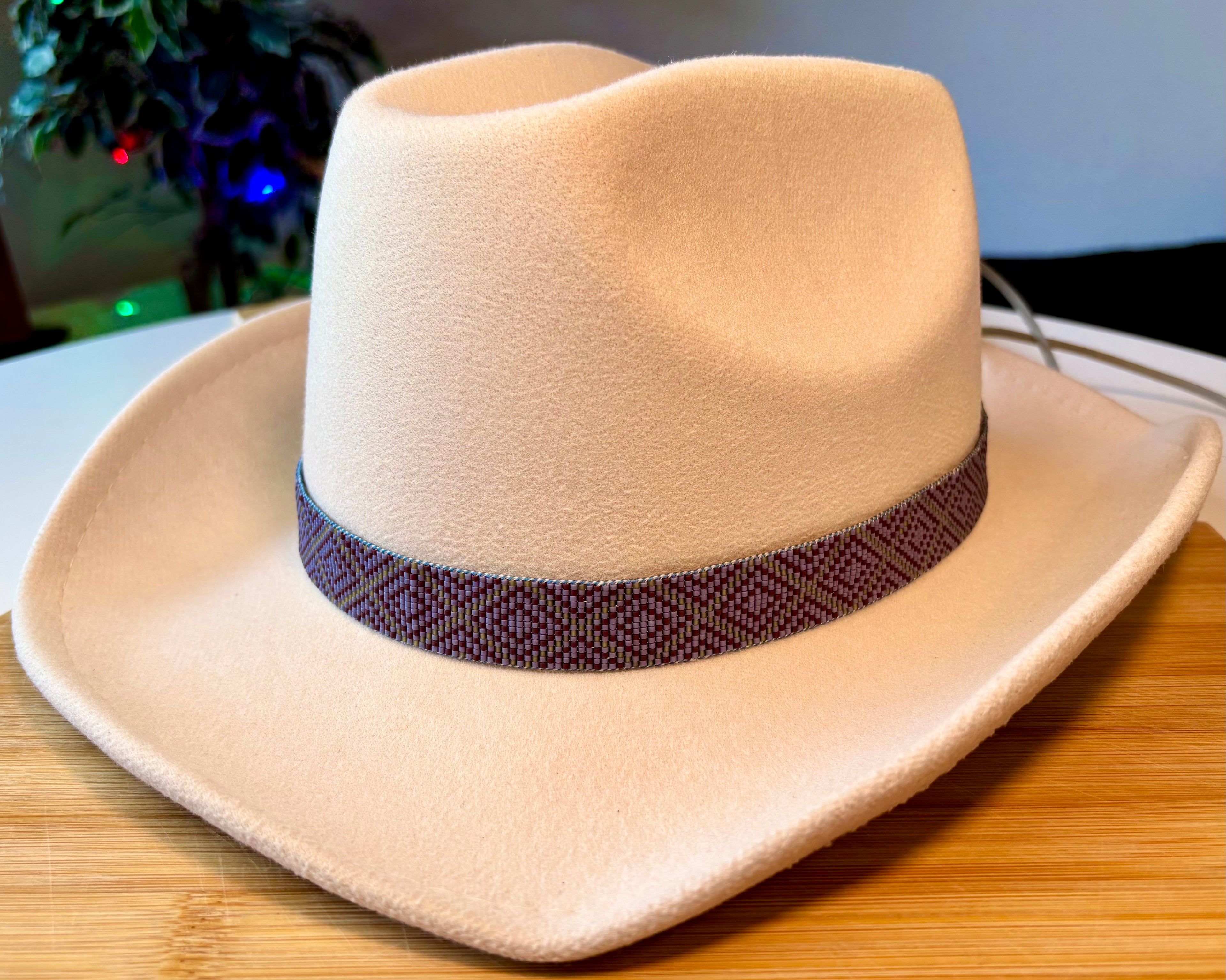 Diamond Outline with Checkered Endings Hatband