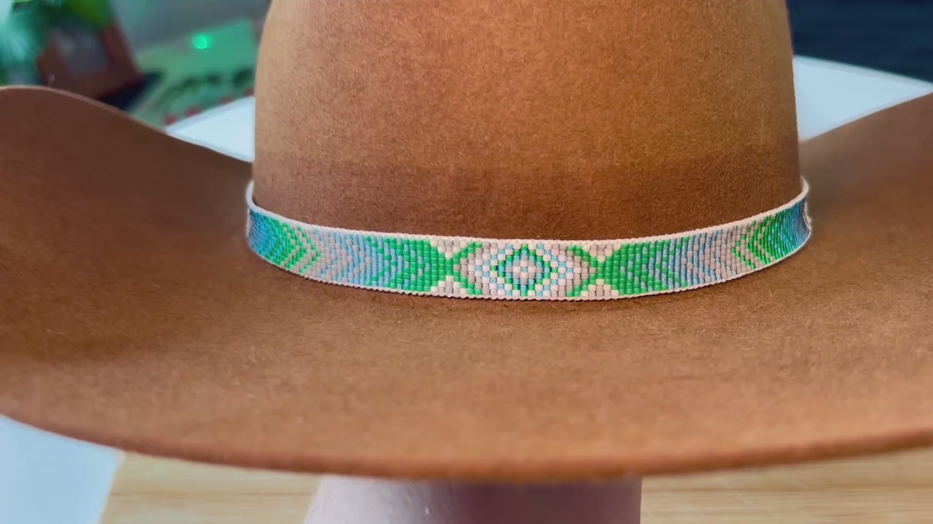 Color Fading Chevron Pattern Hatband